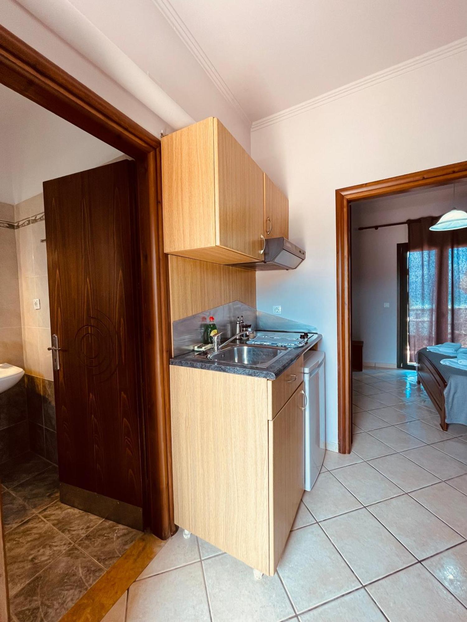 Girogiali Apts Kíssamos Екстериор снимка