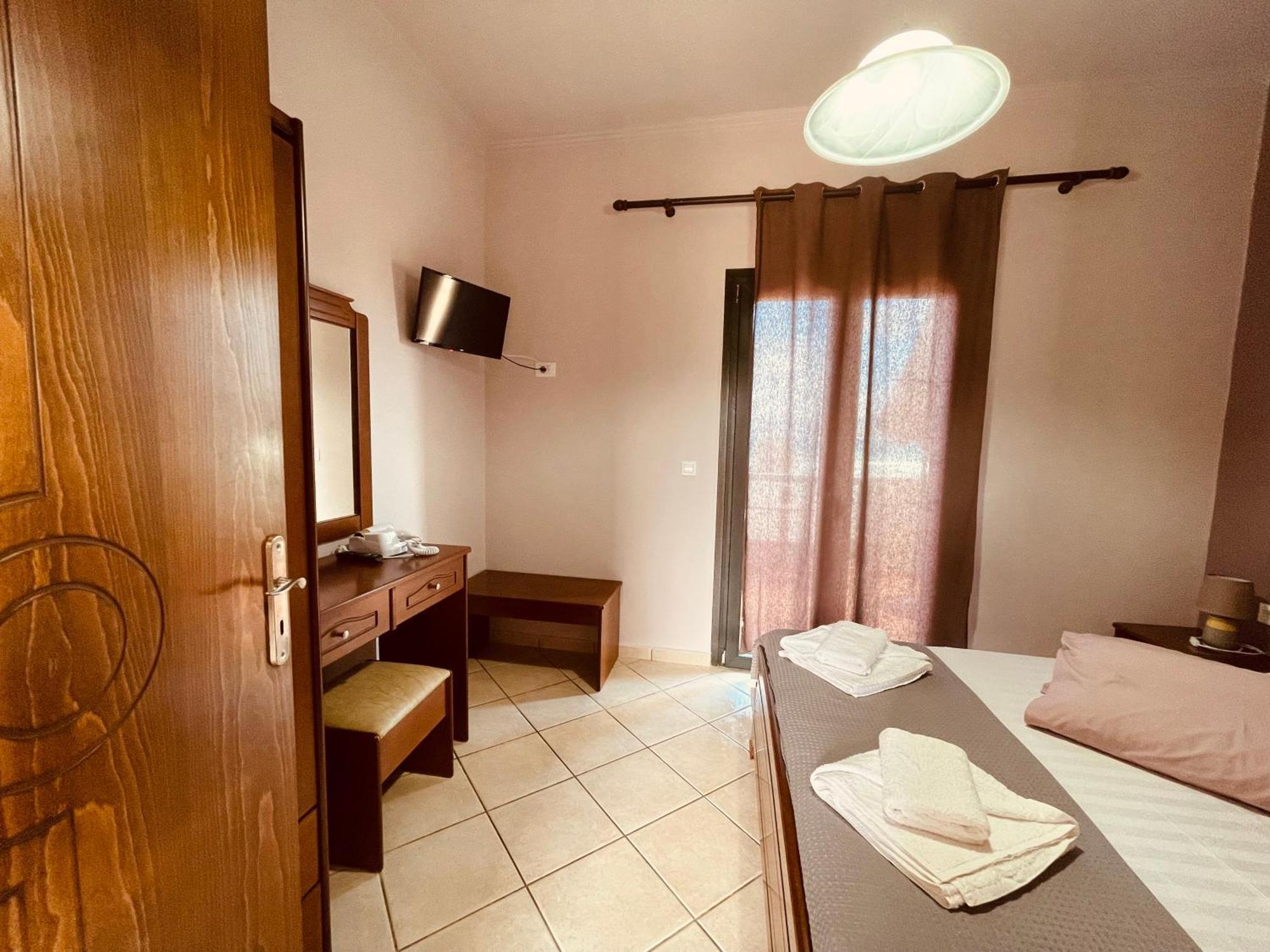Girogiali Apts Kíssamos Екстериор снимка